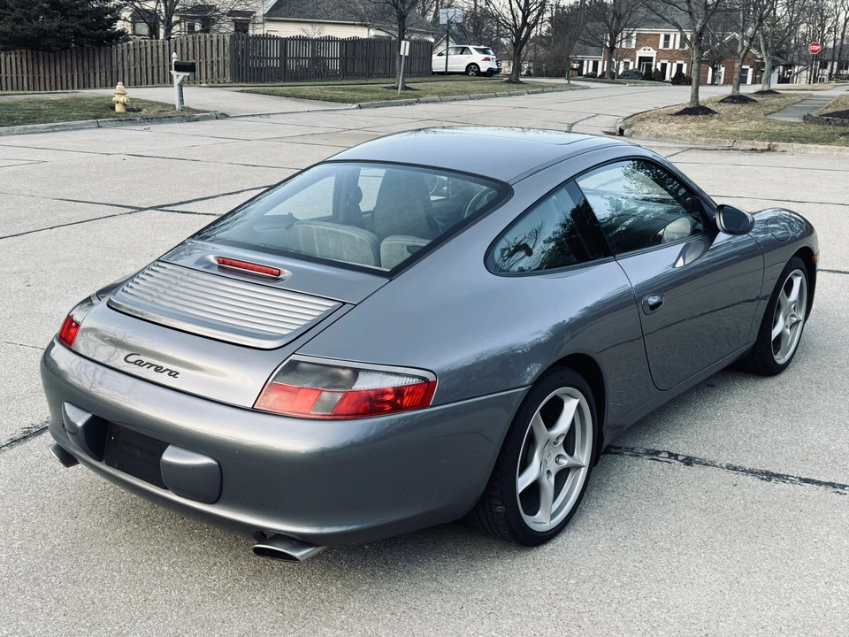 2002 Porsche 996 Carrera - Image 11 of 31