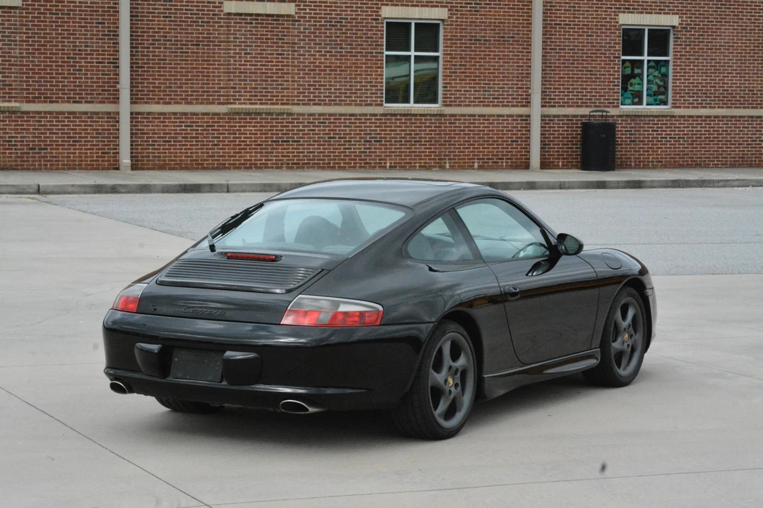 2002 Porsche 996 Carrera - Image 17 of 31