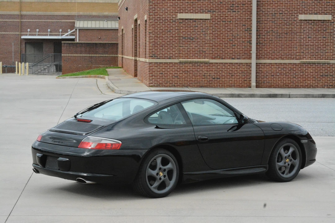 2002 Porsche 996 Carrera - Image 16 of 31