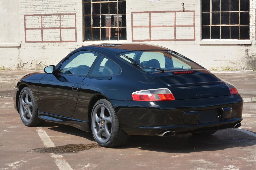 2002 Porsche 996 Carrera - Image 22 of 31