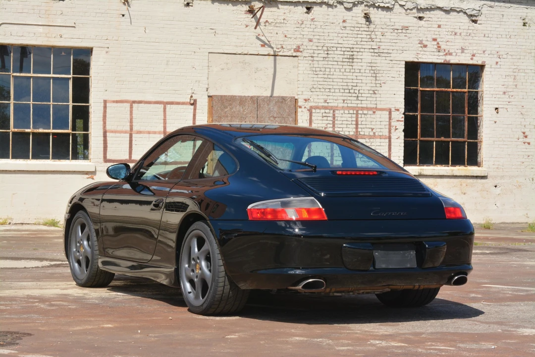 2002 Porsche 996 Carrera - Image 24 of 31