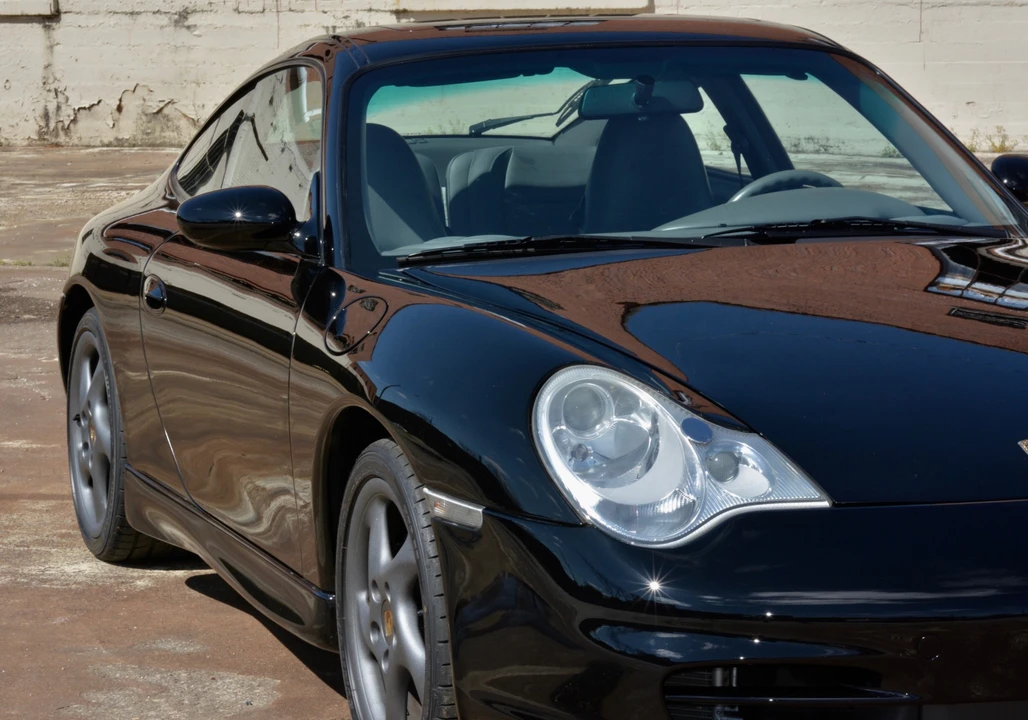 2002 Porsche 996 Carrera - Image 28 of 31