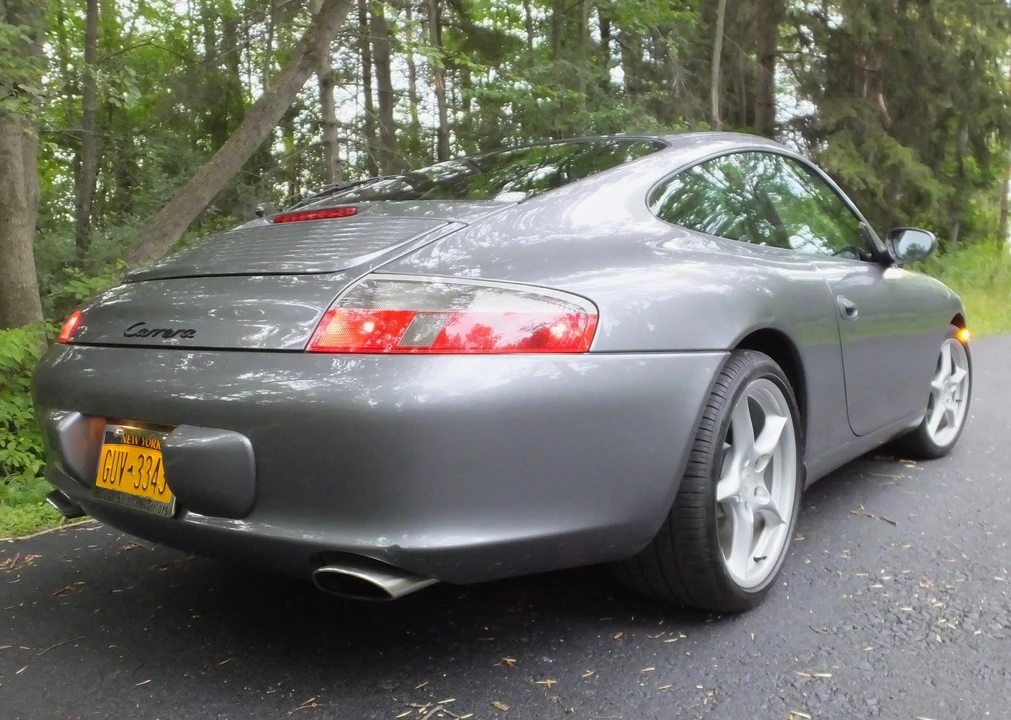2002 Porsche 996 Carrera - Image 9 of 31