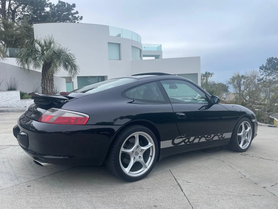 2002 Porsche 996 Carrera - Image 10 of 31