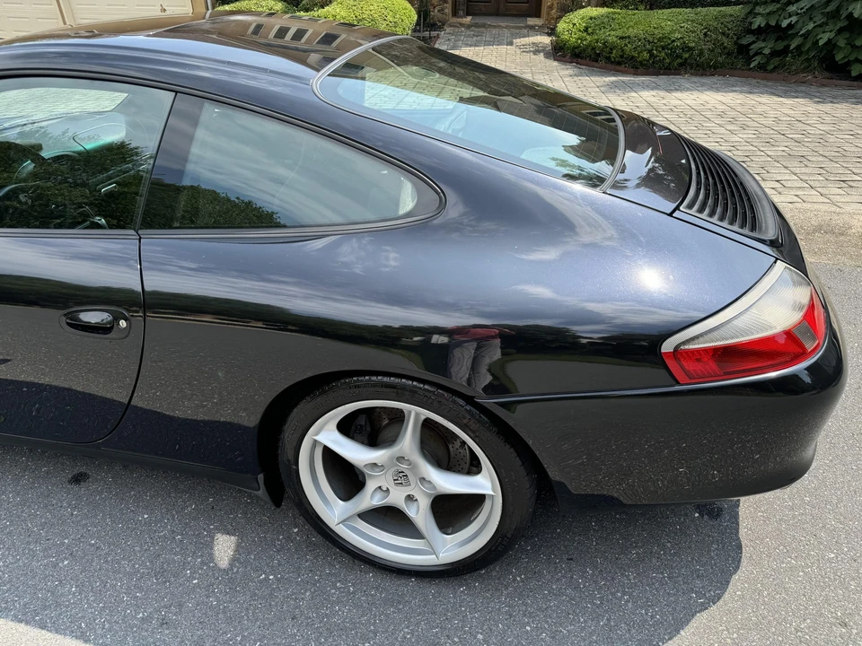 2002 Porsche 996 Carrera - Image 13 of 31