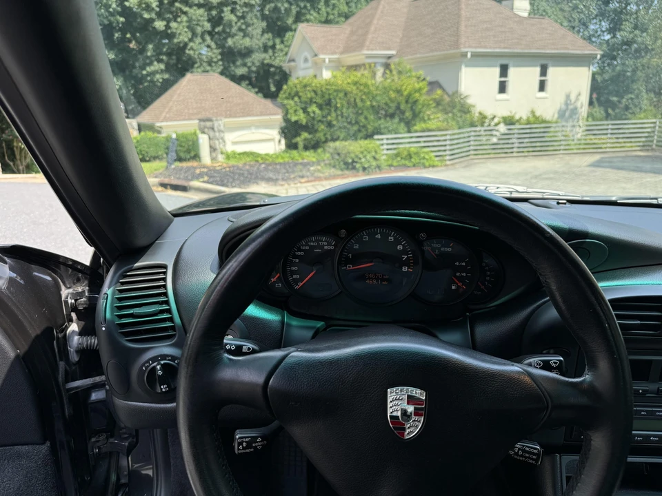 2002 Porsche 996 Carrera - Image 27 of 31