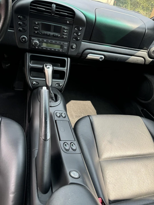 2002 Porsche 996 Carrera - Image 29 of 31