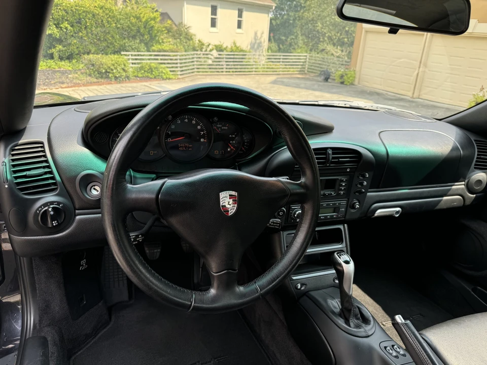 2002 Porsche 996 Carrera - Image 26 of 31