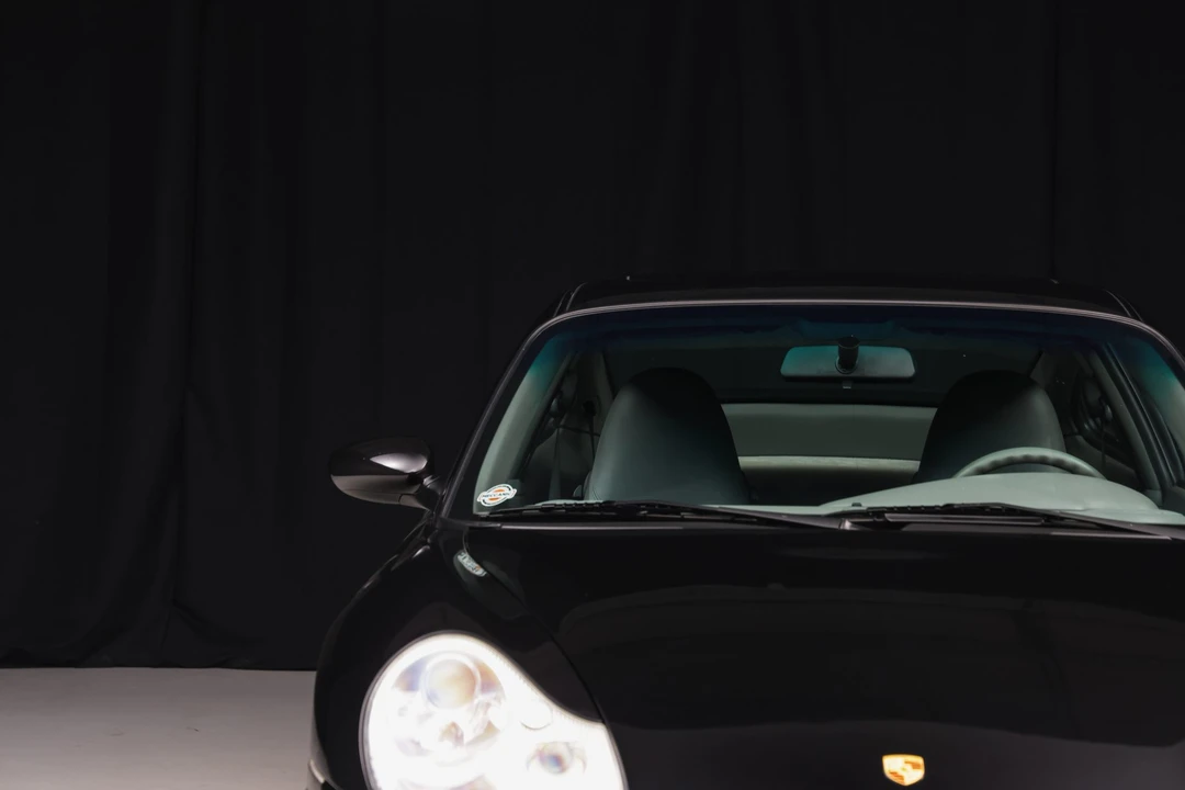 2002 Porsche 996 Carrera - Image 16 of 31