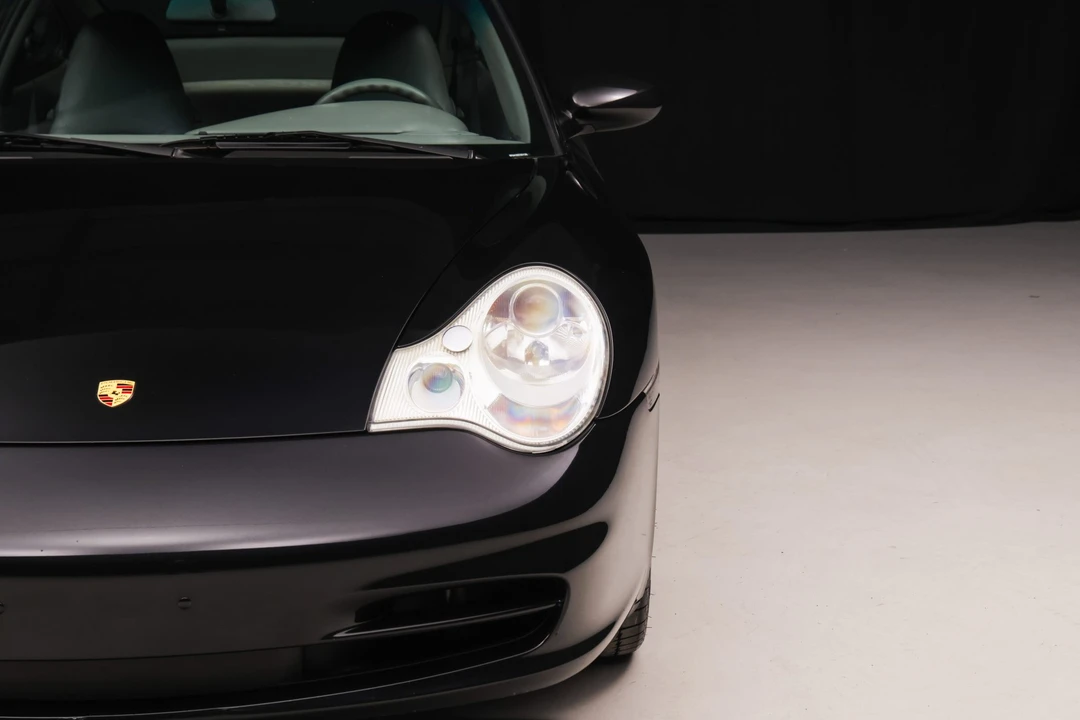 2002 Porsche 996 Carrera - Image 25 of 31