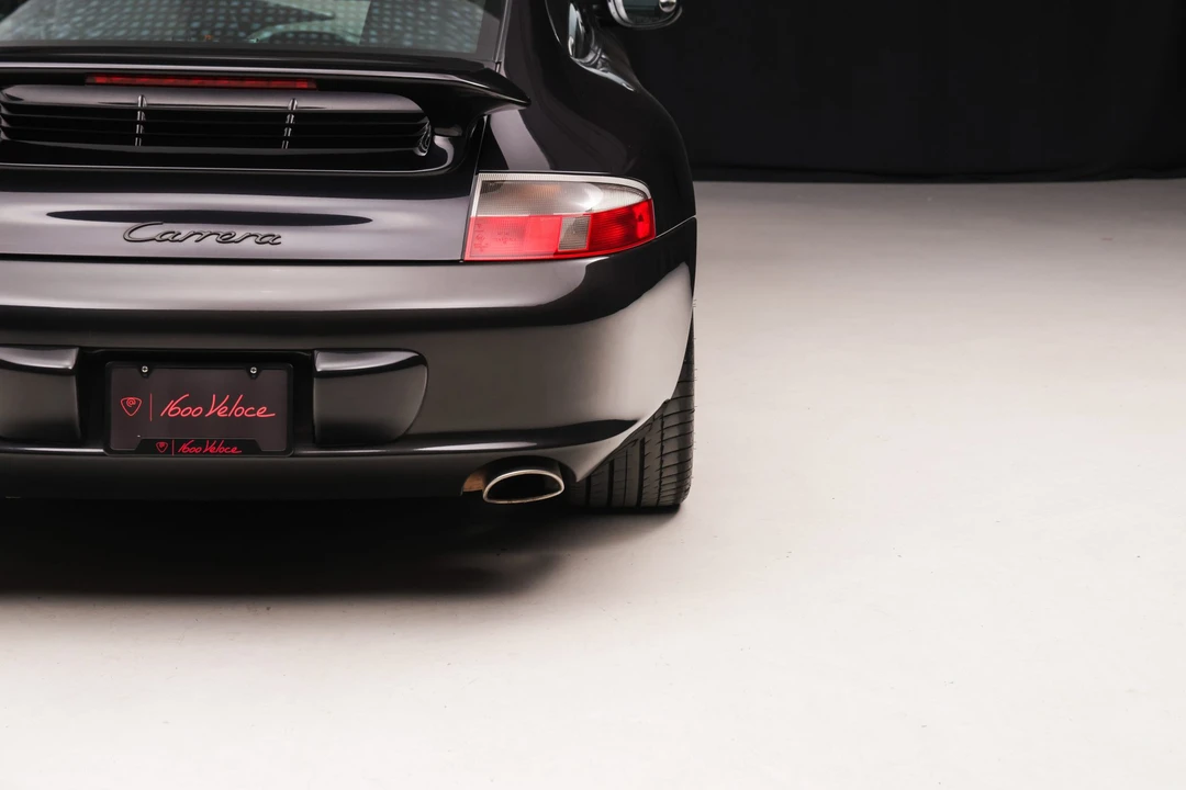 2002 Porsche 996 Carrera - Image 28 of 31