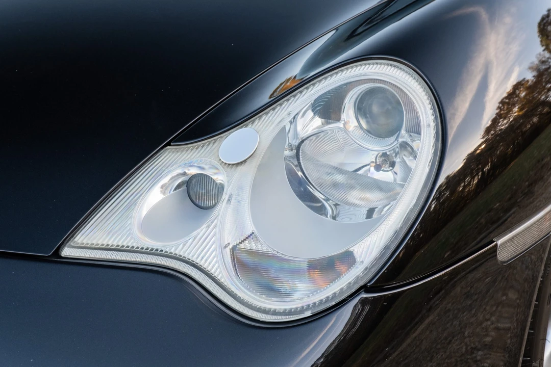 2002 Porsche 996 Carrera - Image 24 of 31
