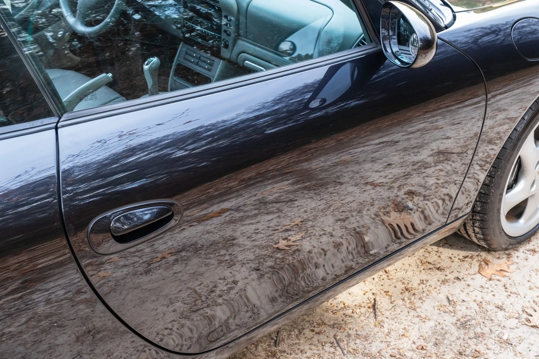2002 Porsche 996 Carrera - Image 25 of 31