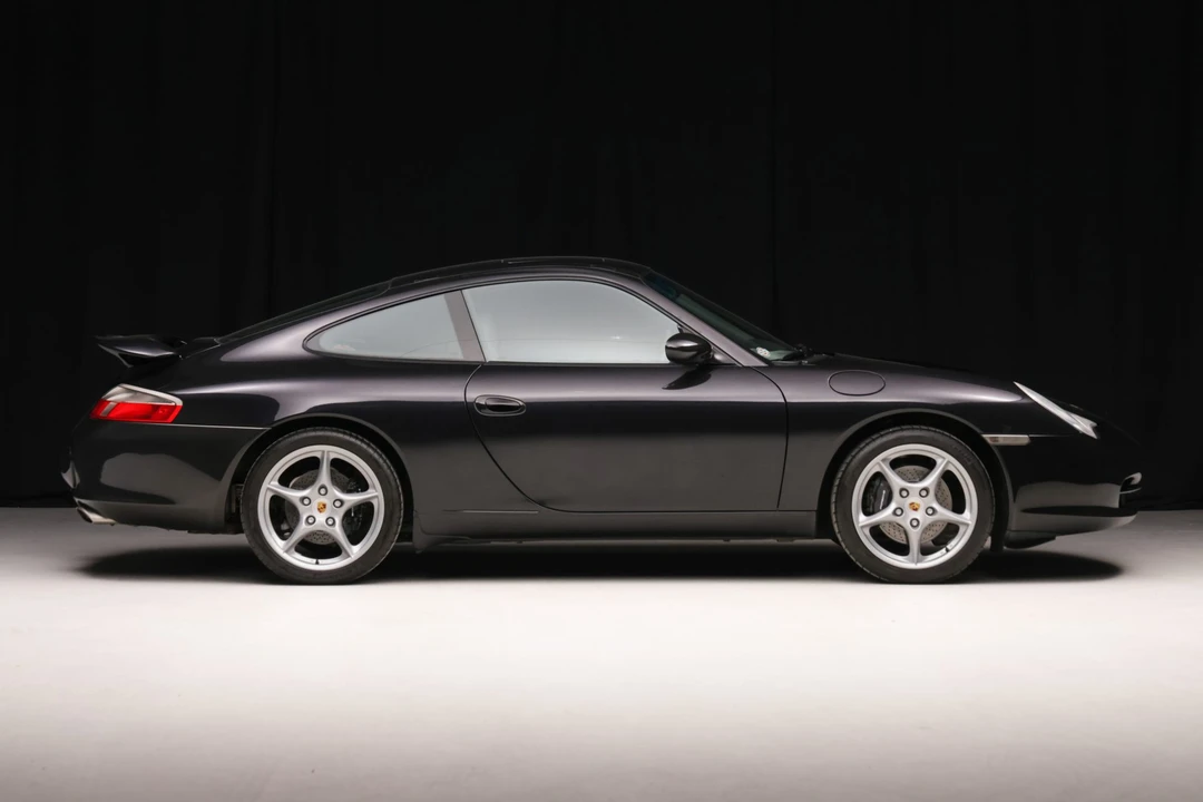2002 Porsche 996 Carrera - Image 10 of 31