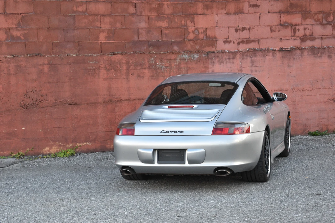 2002 Porsche 996 Carrera - Image 25 of 31