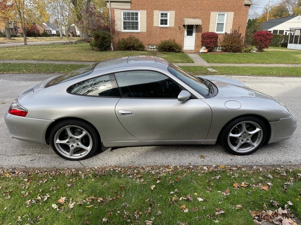 2002 Porsche 996 Carrera - Image 2 of 31