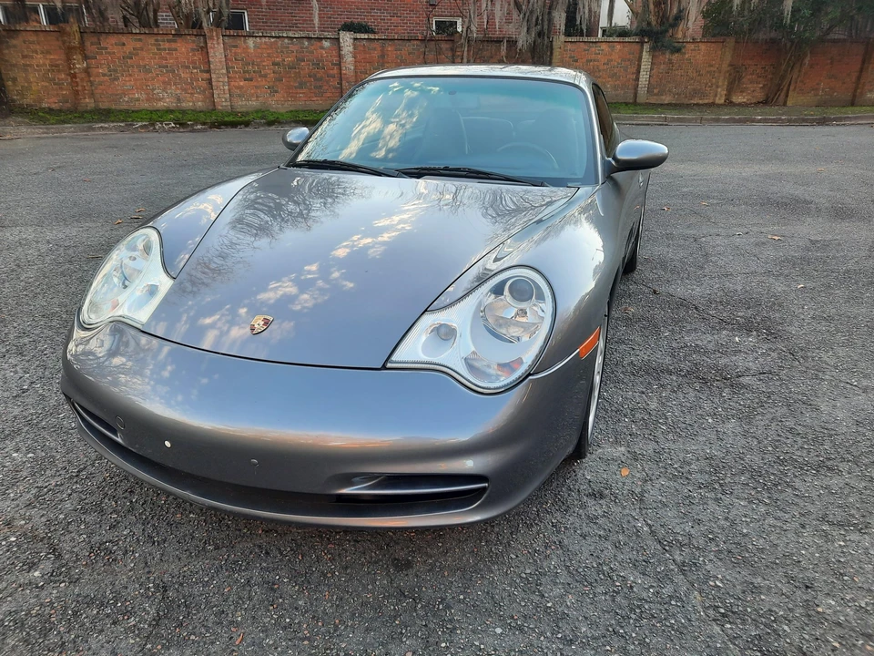 2002 Porsche 996 Carrera - Image 10 of 31
