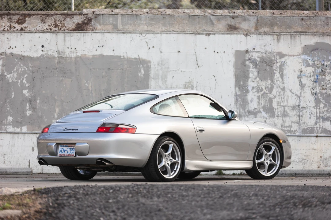 2002 Porsche 996 Carrera - Image 24 of 31