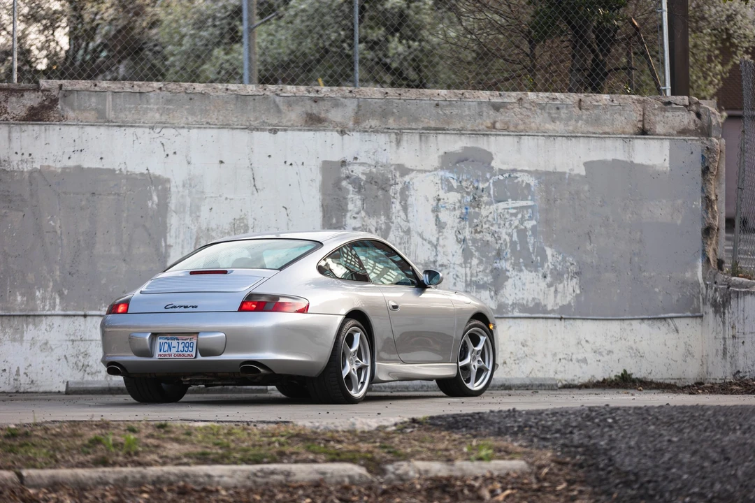 2002 Porsche 996 Carrera - Image 22 of 31