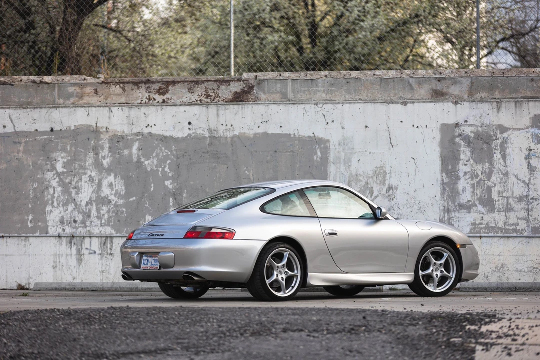 2002 Porsche 996 Carrera - Image 27 of 31