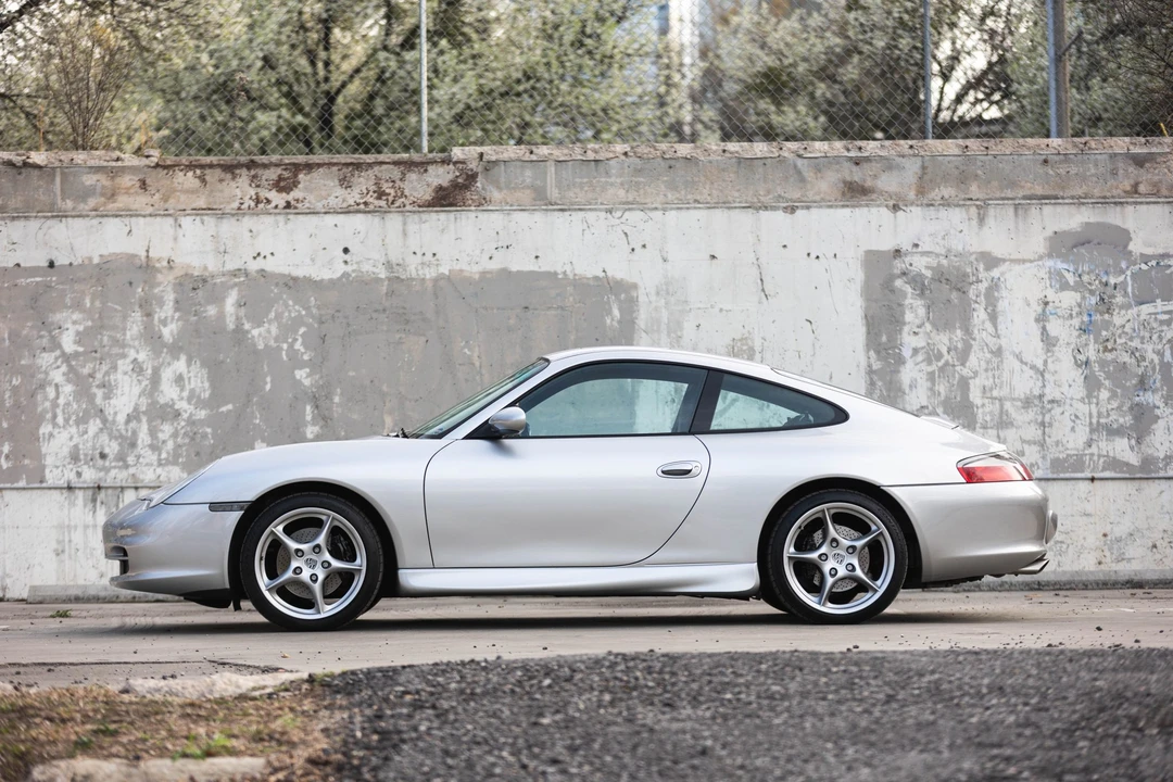 2002 Porsche 996 Carrera - Image 13 of 31