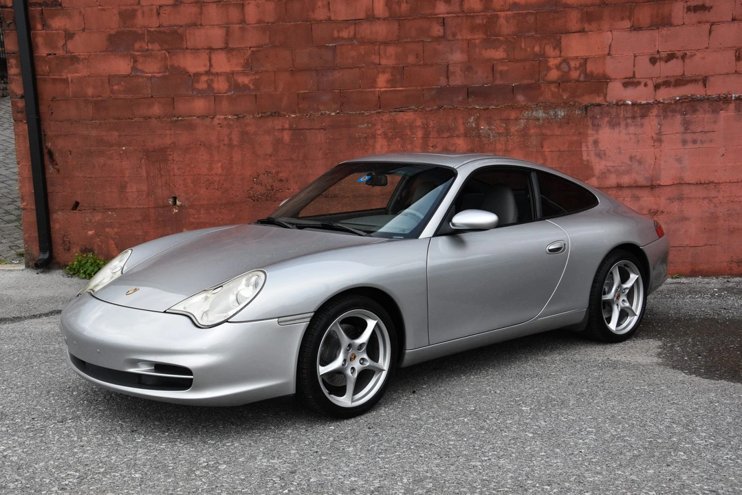 2002 Porsche 996 Carrera - Image 5 of 31
