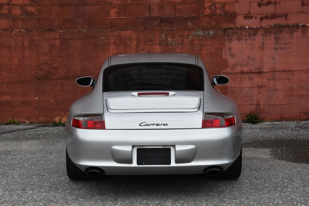 2002 Porsche 996 Carrera - Image 27 of 31