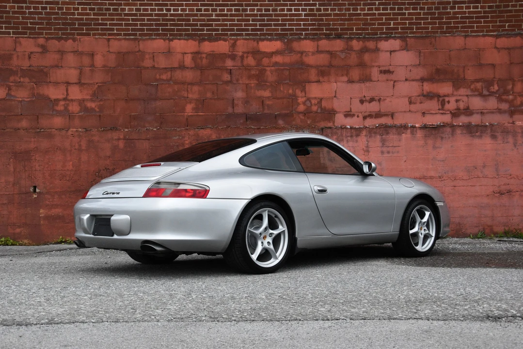 2002 Porsche 996 Carrera - Image 25 of 31
