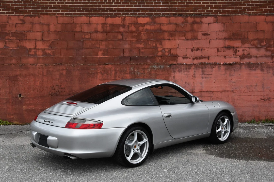 2002 Porsche 996 Carrera - Image 23 of 31