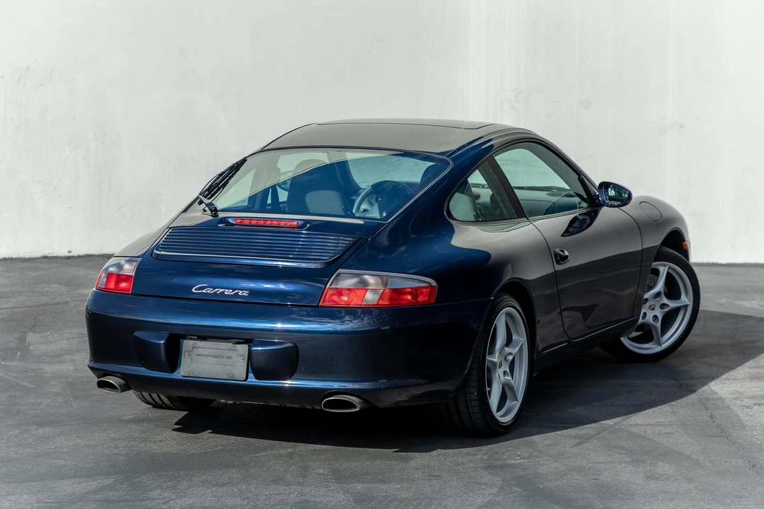 2002 Porsche 996 Carrera - Image 10 of 31