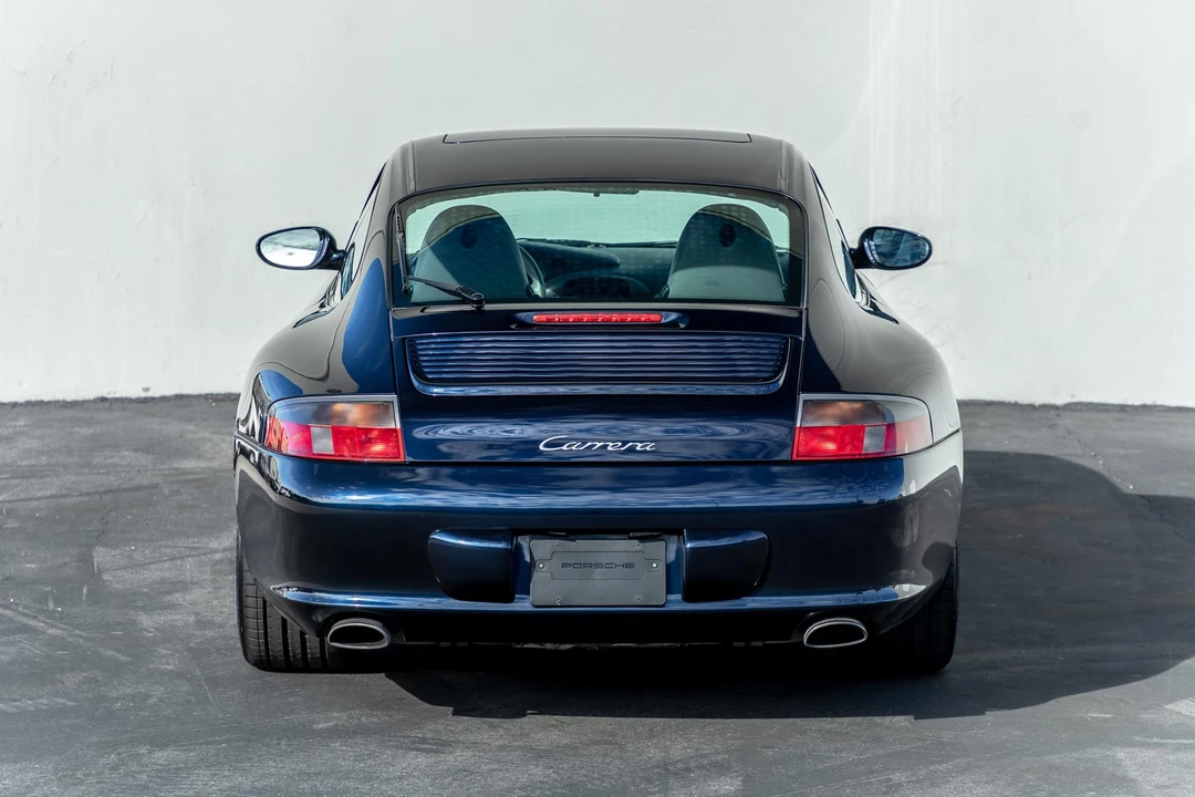 2002 Porsche 996 Carrera - Image 12 of 31