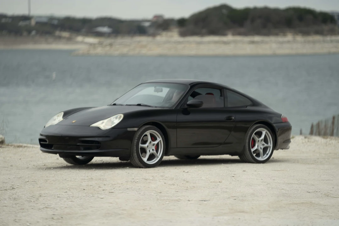 2002 Porsche 996 Carrera - Image 2 of 31