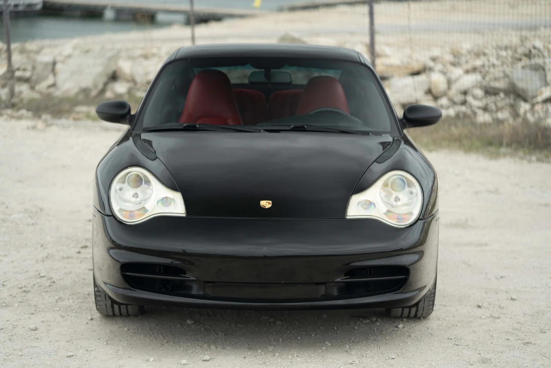2002 Porsche 996 Carrera - Image 18 of 31