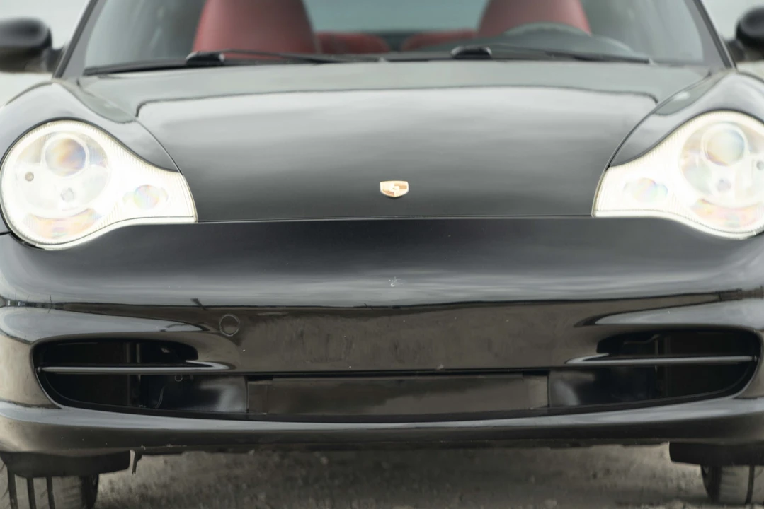 2002 Porsche 996 Carrera - Image 25 of 31