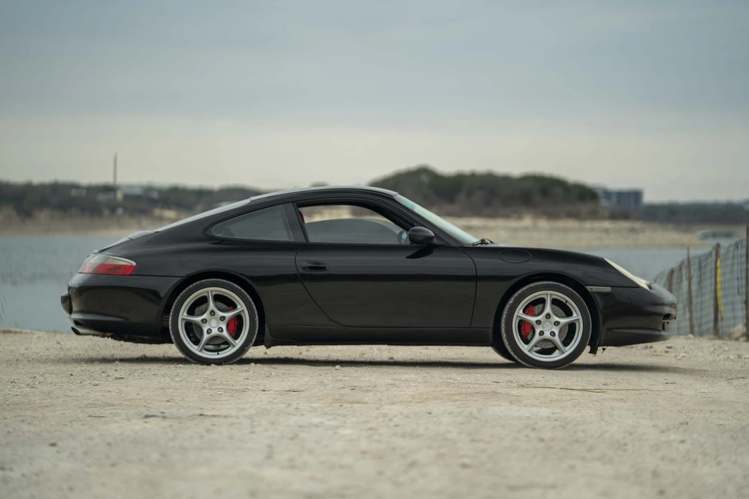 2002 Porsche 996 Carrera - Image 11 of 31