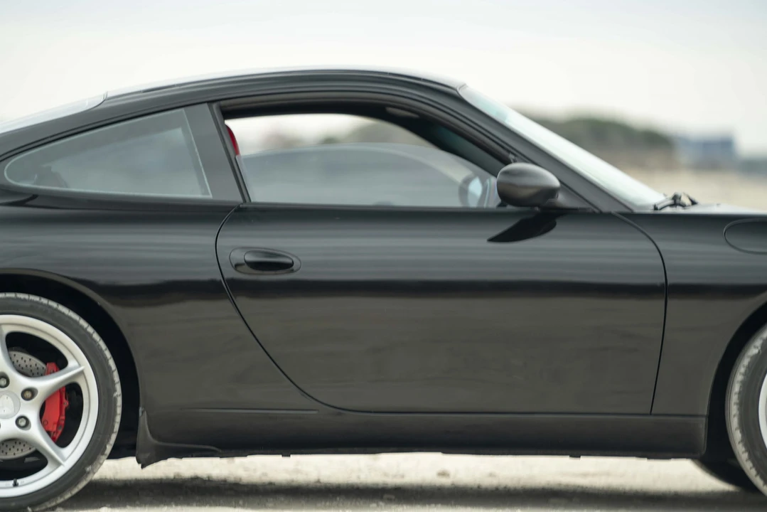 2002 Porsche 996 Carrera - Image 23 of 31