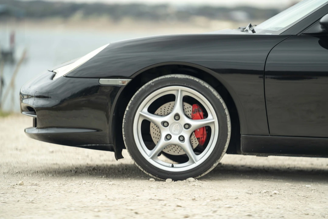 2002 Porsche 996 Carrera - Image 19 of 31