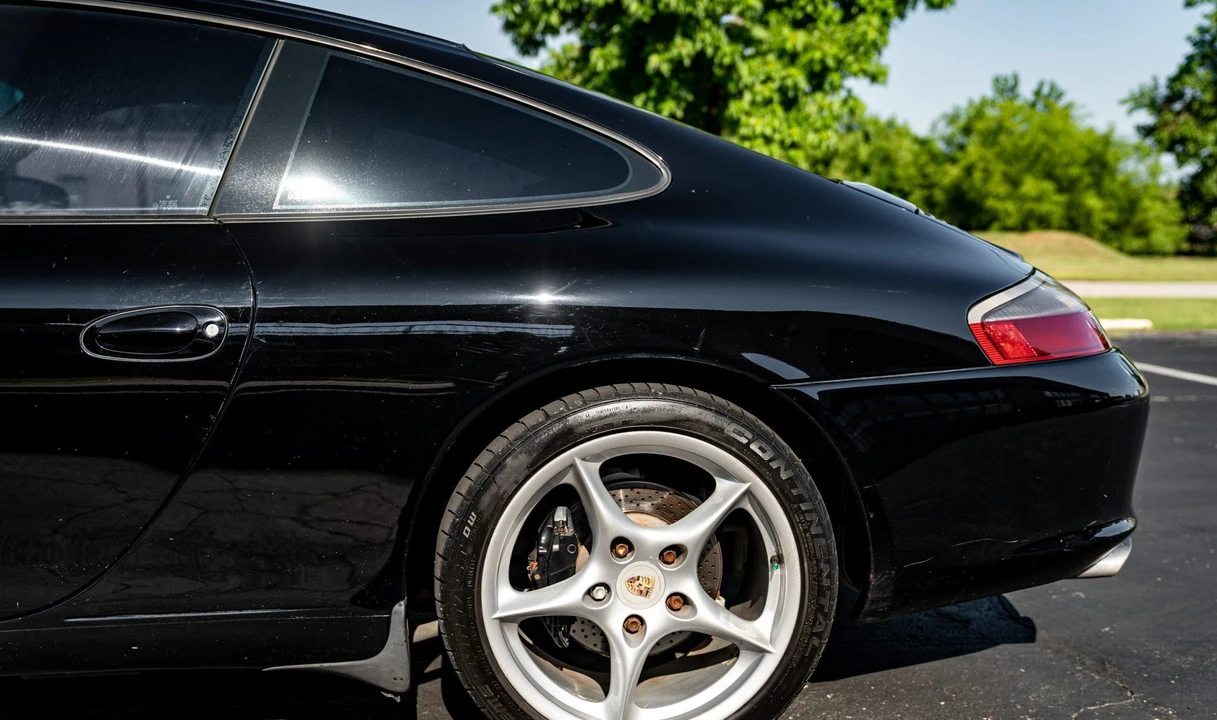 2002 Porsche 996 Carrera - Image 23 of 31