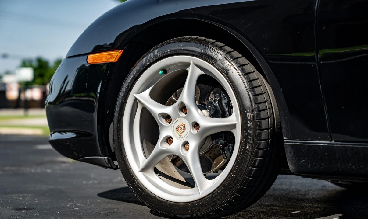 2002 Porsche 996 Carrera - Image 29 of 31