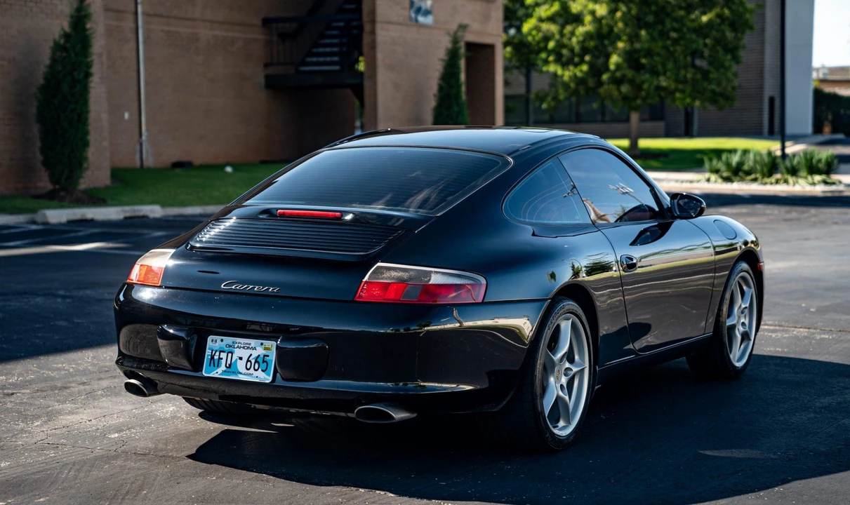 2002 Porsche 996 Carrera - Image 13 of 31