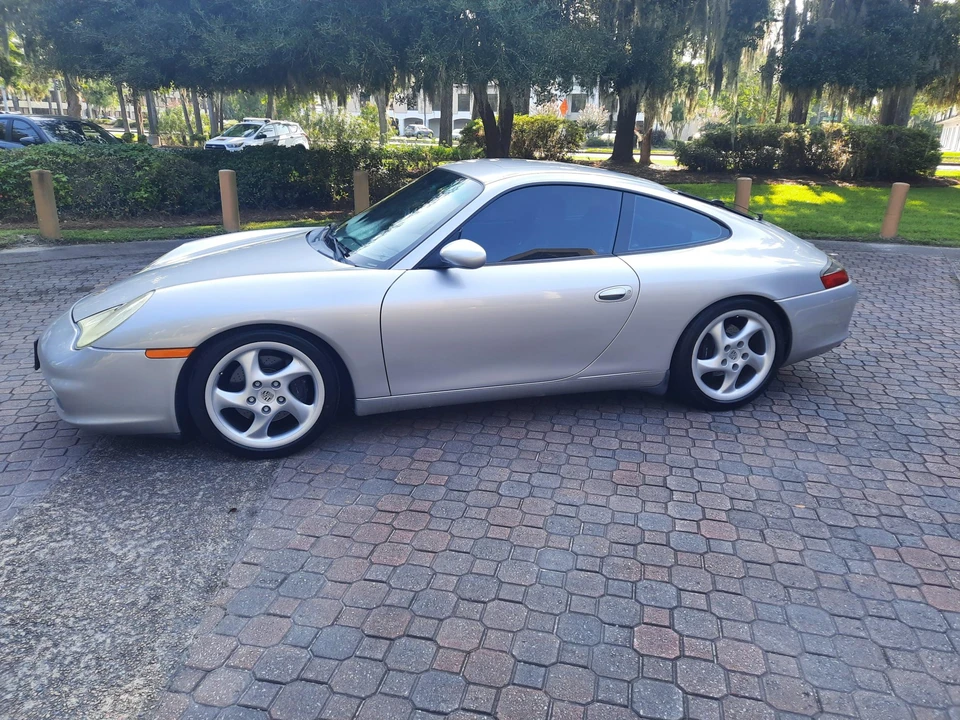 2002 Porsche 996 Carrera - Image 13 of 31