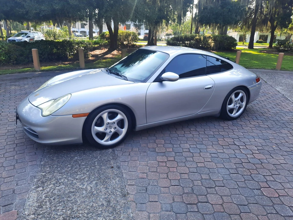 2002 Porsche 996 Carrera - Image 11 of 31