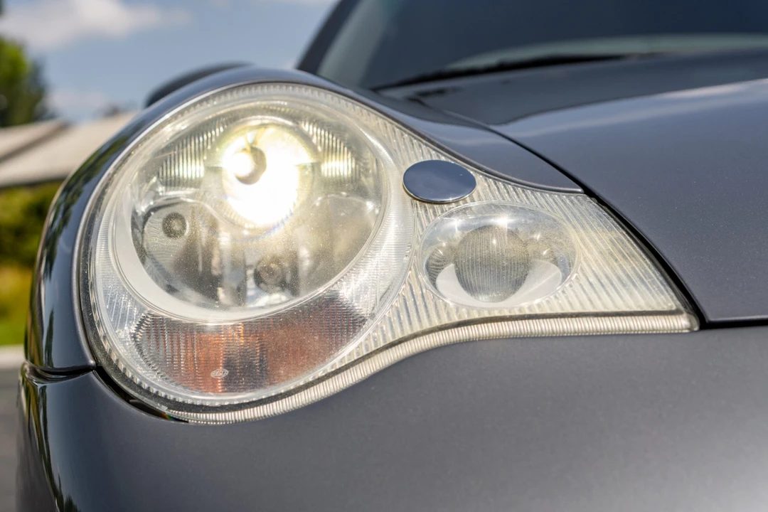 2002 Porsche 996 Carrera - Image 20 of 31