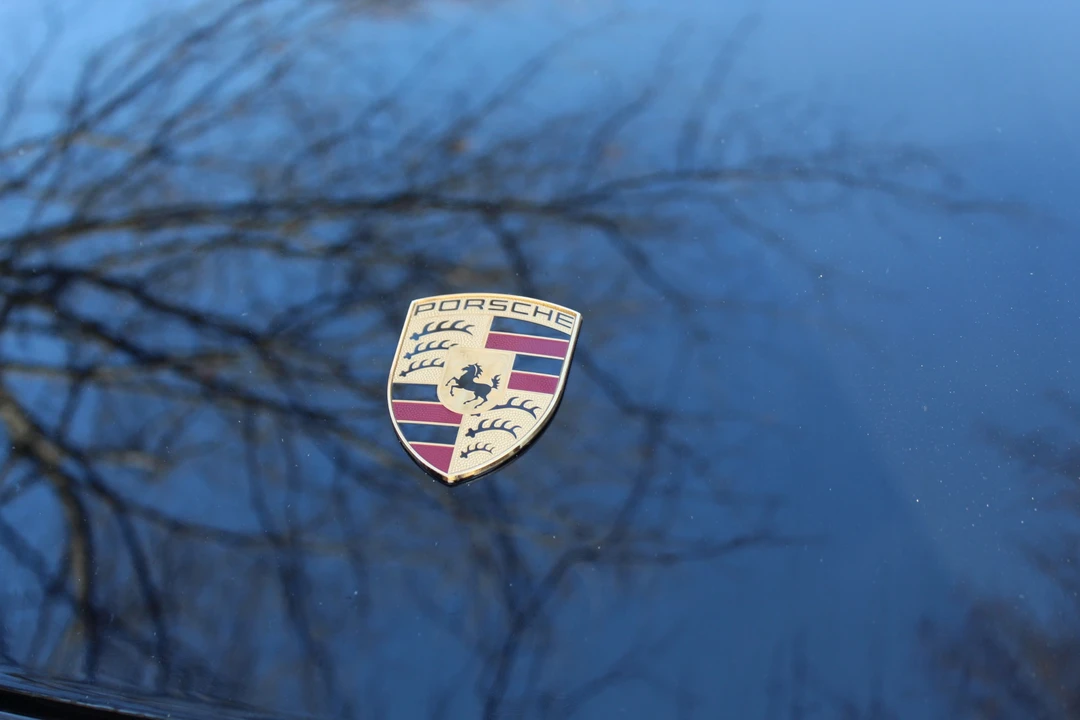 2002 Porsche 996 Carrera - Image 13 of 31