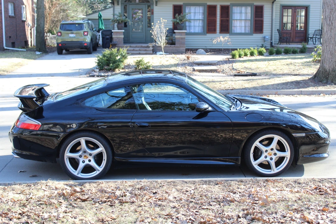2002 Porsche 996 Carrera - Image 10 of 31