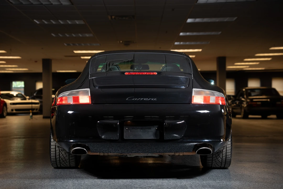 2002 Porsche 996 Carrera - Image 27 of 31