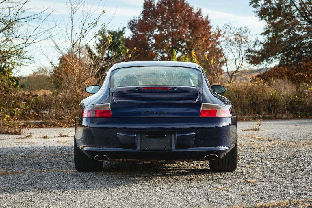 2002 Porsche 996 Carrera - Image 24 of 31
