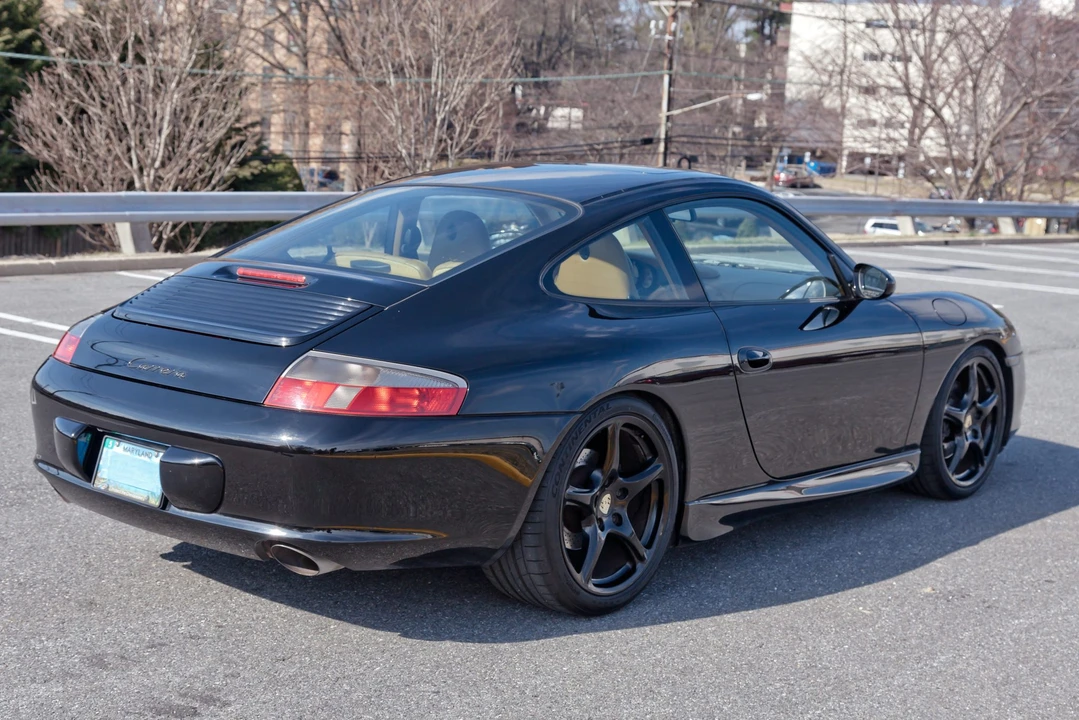 2002 Porsche 996 Carrera - Image 16 of 31