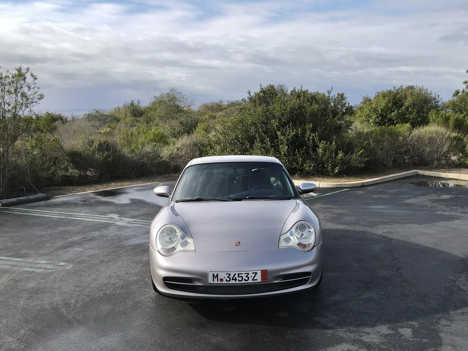 2002 Porsche 996 Carrera - Image 10 of 31