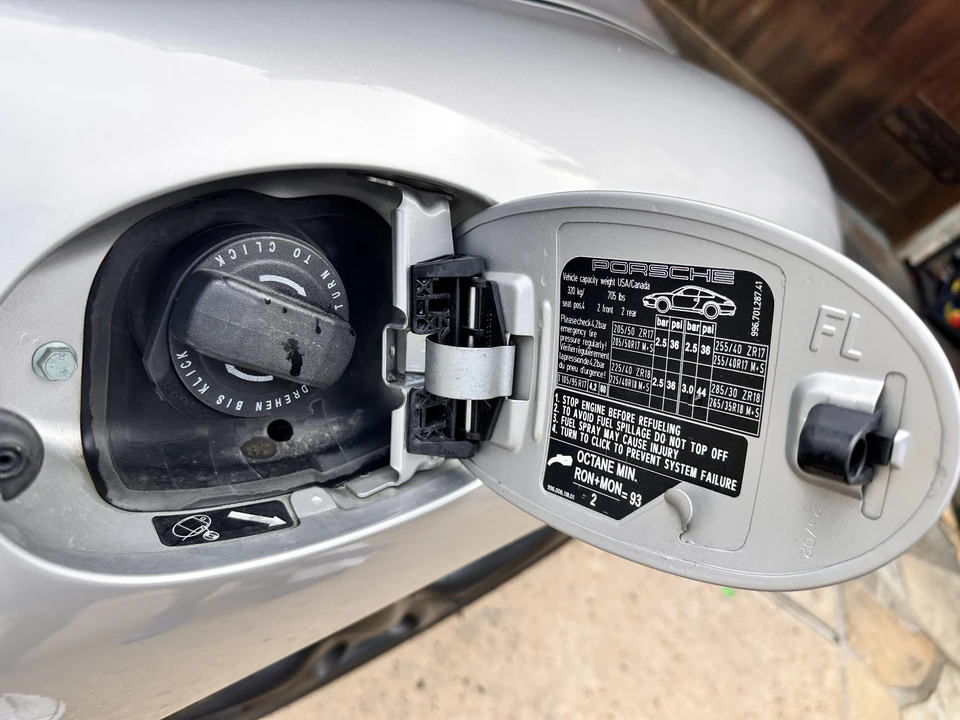 2002 Porsche 996 Carrera - Image 24 of 31